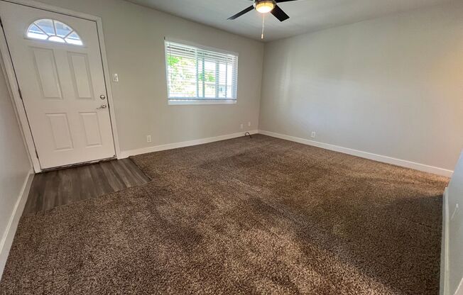2 beds, 1 bath, 800 sqft, $2,195, Unit 28