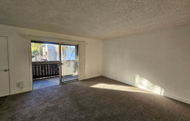 1 bed, 1 bath, 680 sqft, $1,250, Unit 323