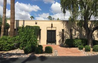 5676 N SCOTTSDALE Road