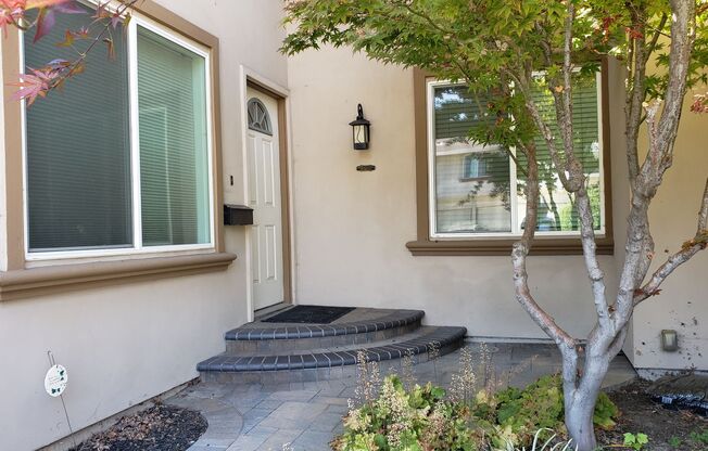 Charming 3BR/2BA Single-Family Home in Desirable Pleasanton Neighborhood!