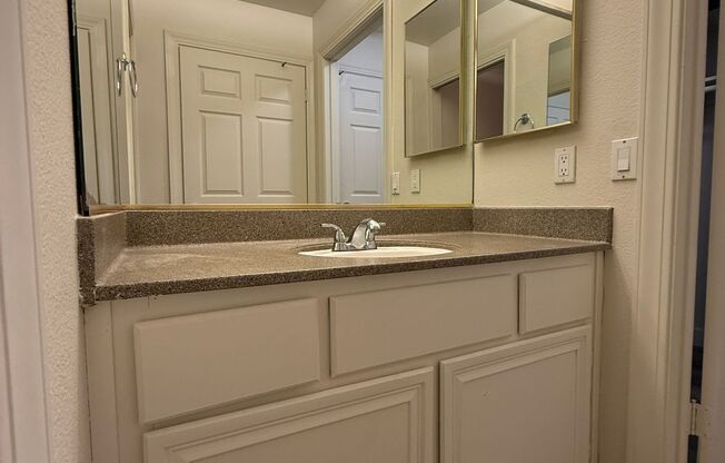 2 beds, 2 baths, 1,271 sqft, $2,100