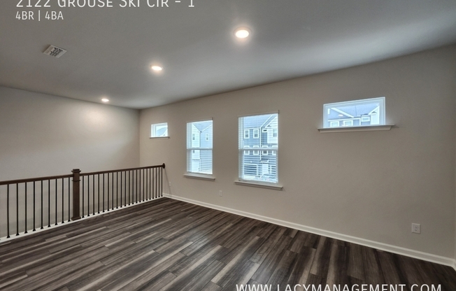 2122 GROUSE SKI CIR