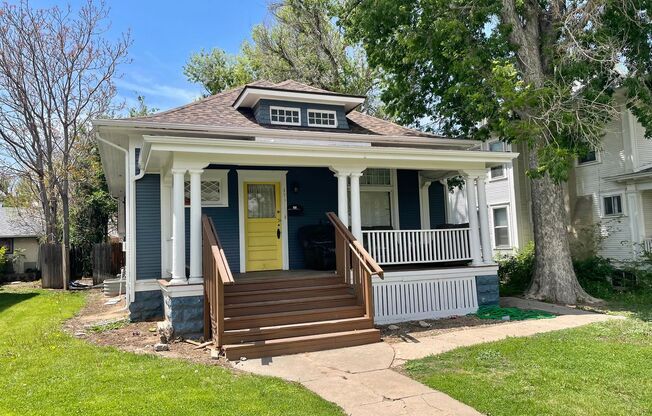 AVAILABLE NOW! Move-In Special! Half Off First Month’s Rent!