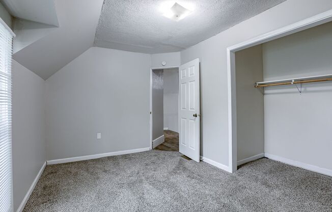 4 beds, 1 bath, $1,749