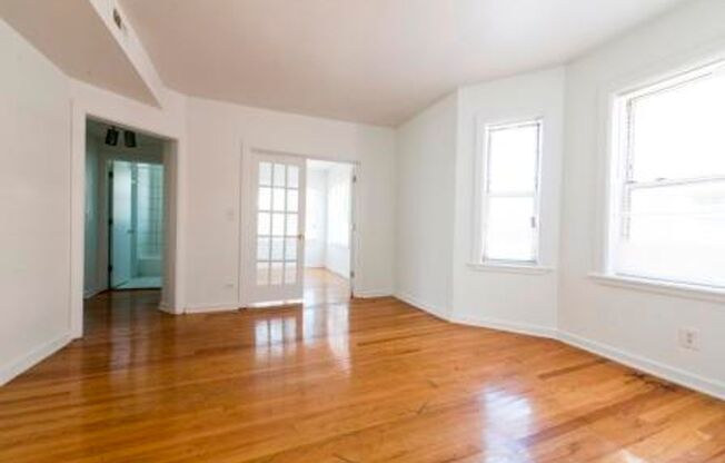 7131 S Yates