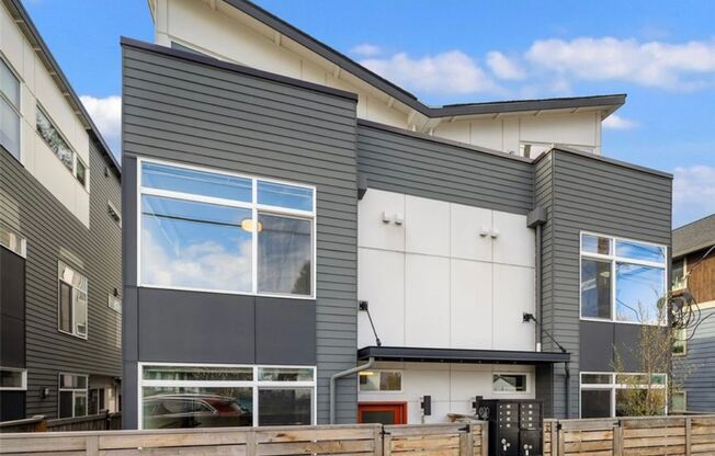 Welcome Home 3 bd 2.5 ba - Georgetown Townhome