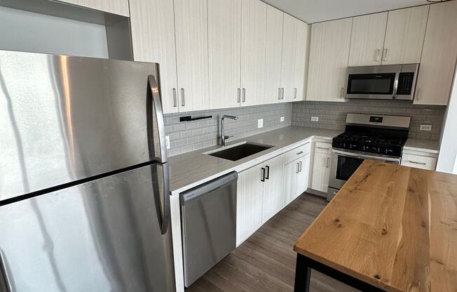 Studio, 1 bath, 710 sqft, $1,695, Unit 203