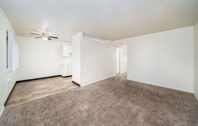 1 bed, 1 bath, 620 sqft, $1,195, Unit 25