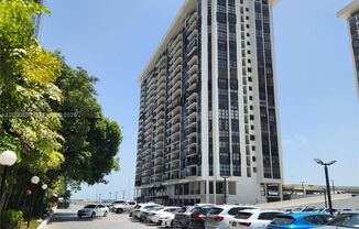 1 bed, 1.5 baths, $3,300, Unit # A 1207
