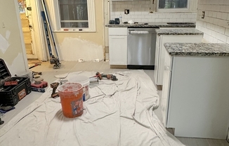 14 Quint Ave Apt 1A