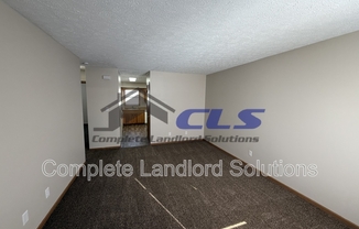 1826 E SOUTHERN MNR DR