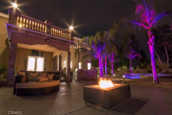 10062 VLY CIR BLVD