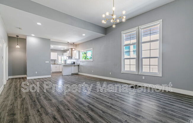 1030 Vine Street