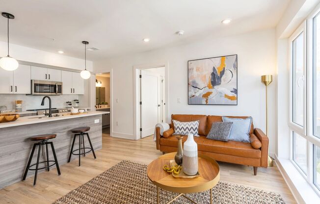 1 bed, 1 bath, 580 sqft, $1,500, Unit Unit 406