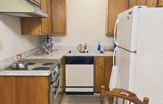 2 beds, 1 bath, 720 sqft, $769, Unit 2