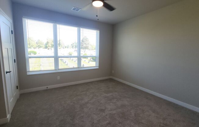 1 bed, 1 bath, 780 sqft, $1,395, Unit 880-209
