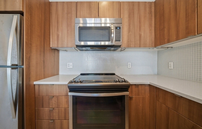 1 bed, 1 bath, 814 sqft, $3,400, Unit 410
