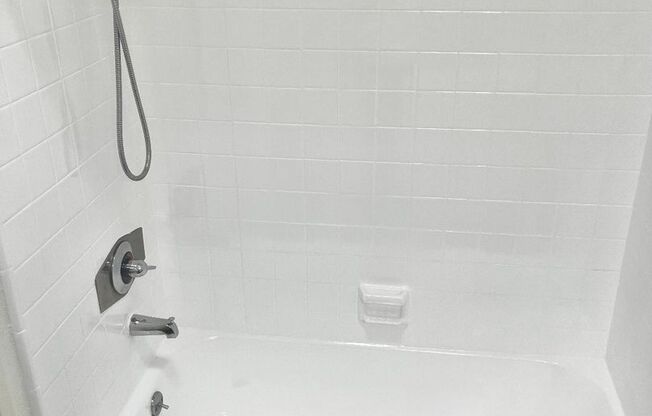 Studio, 1 bath, $1,425, Unit 54