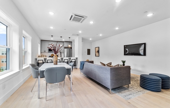 208 SPENCER