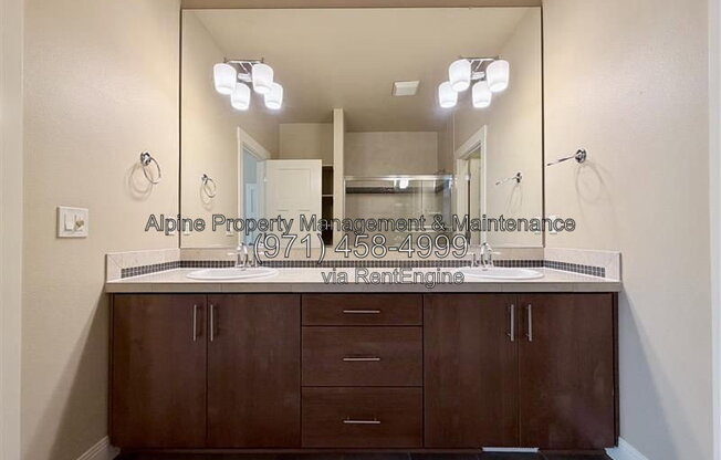 4 beds, 3.5 baths, 1,950 sqft, $2,600