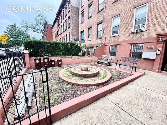 1 bed, 1 bath, 600 sqft, $2,600, Unit 1