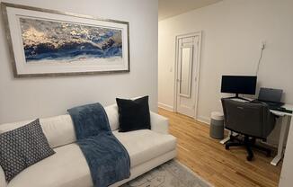 1 bed, 1 bath, $4,200, Unit 6G