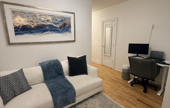 1 bed, 1 bath, $4,200, Unit 6G