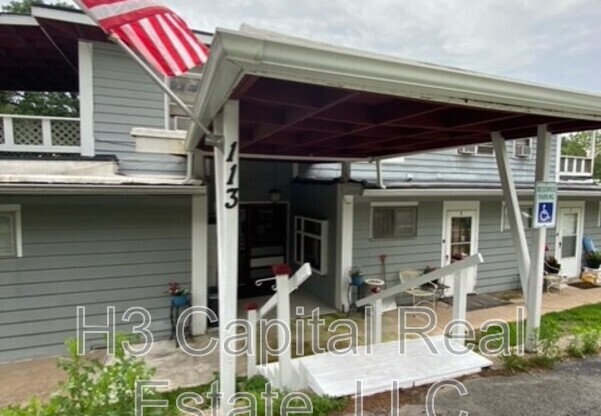 113 LUCIA DR
