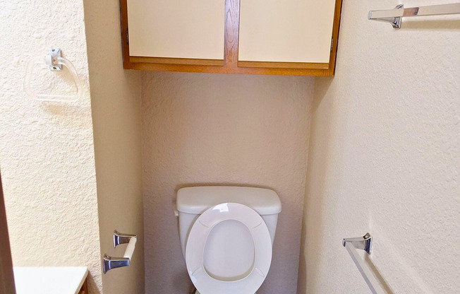 2 beds, 1.5 baths, 760 sqft, $950, Unit PU400X-016