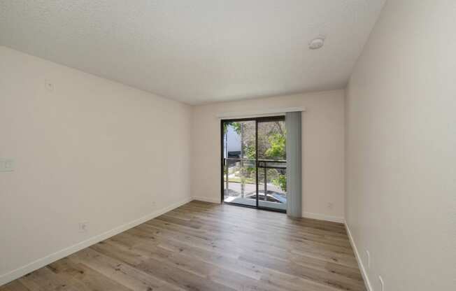 Croft Plaza Apartments in West Hollywood