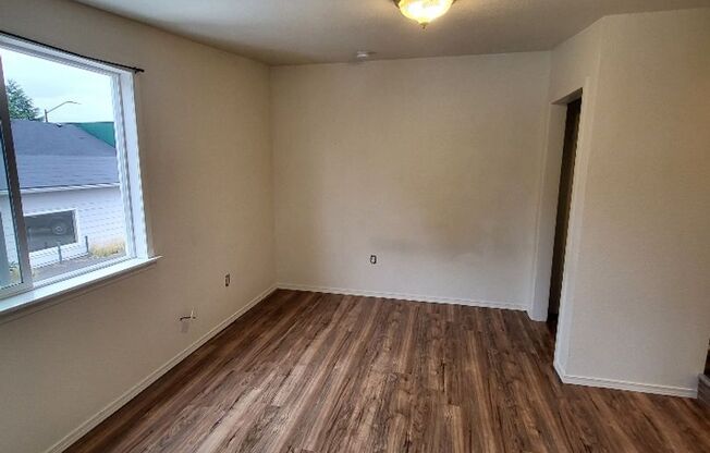 Studio, 1 bath, 300 sqft, $895, Unit #6