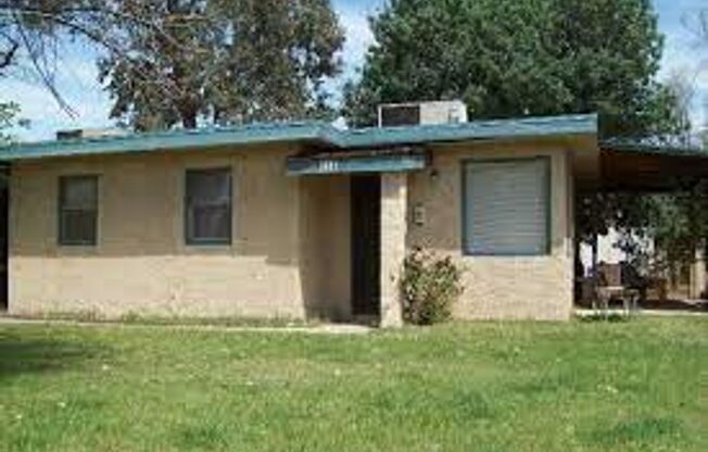 1 Bedroom Duplex Avail