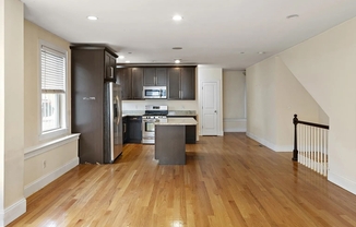178 W 4 ST