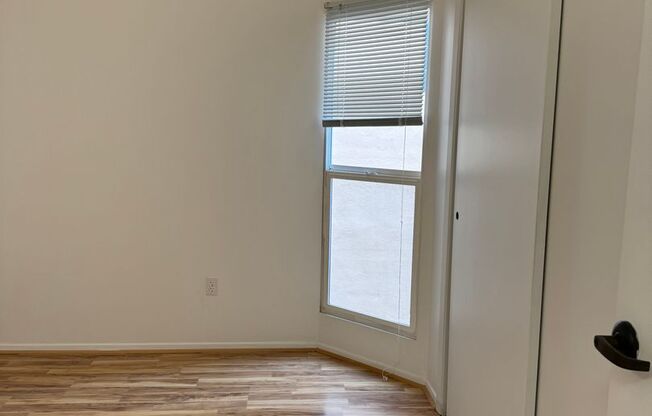 1 bed, 1 bath, 491 sqft, $1,250, Unit 604