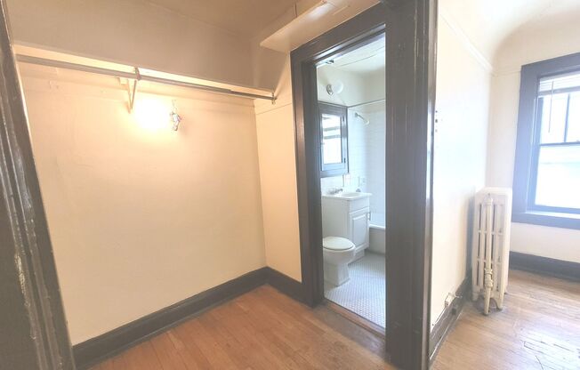 Studio, 1 bath, $775, Unit 104