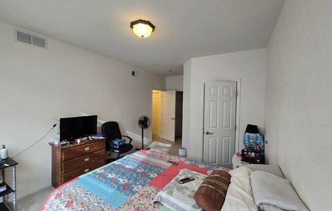 2 beds, 2 baths, $1,950, Unit # 1 203