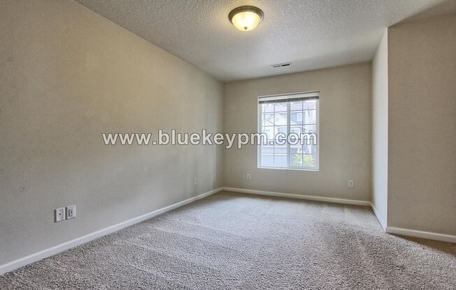 3 beds, 2.5 baths, $2,395