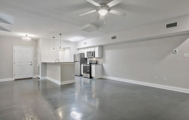 1 bed, 1 bath, 1,000 sqft, $1,375, Unit APT B