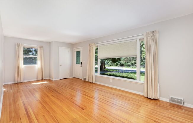 4 Bed | 2 bath House in Andover School District