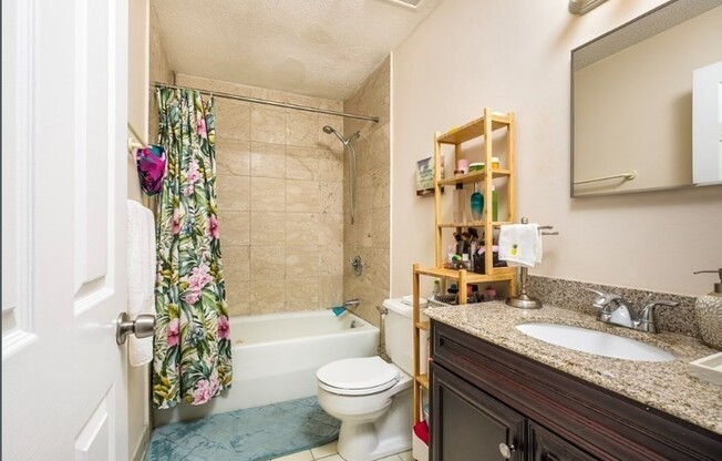 2 beds, 2 baths, 1,227 sqft, $3,300, Unit 501
