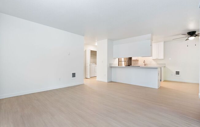 2 beds, 1 bath, 800 sqft, $1,745, Unit 103A