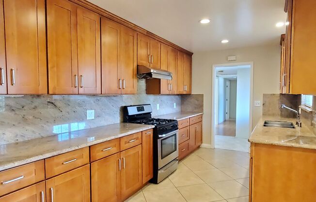 Spacious Remodeled Home, A/C, New Yards, Wood Floors, Great Location, Monta Vista!