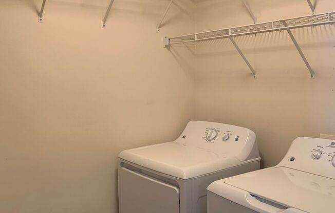 1 bed, 1 bath, 675 sqft, $850, Unit 203