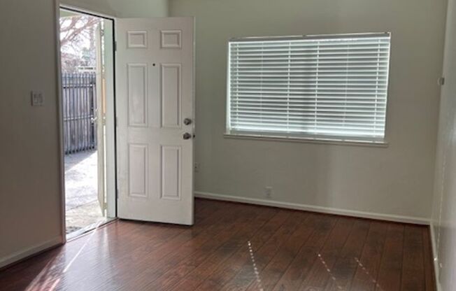 1 Bedroom 1 Bath FOR RENT @ 936 S 7th Street Please call 408 371-0705 for details!