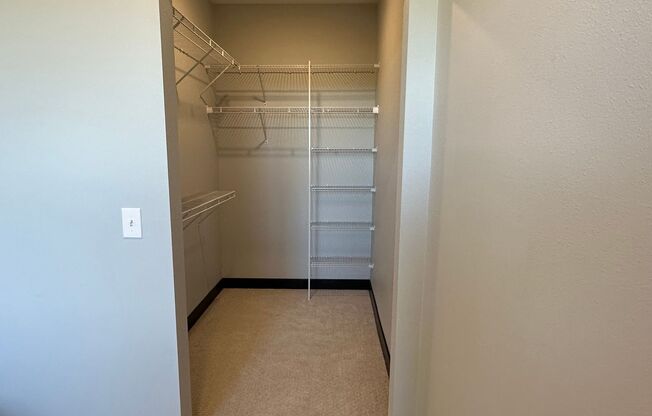 1 bed, 1 bath, $1,275, Unit 303