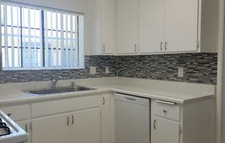 1217-23 N Broadway
