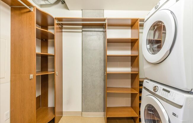 Studio, 1 bath, $2,100