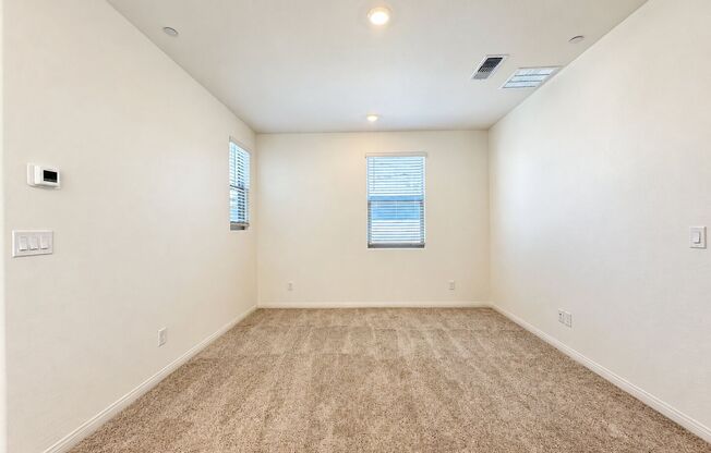 4 beds, 3 baths, $2,895