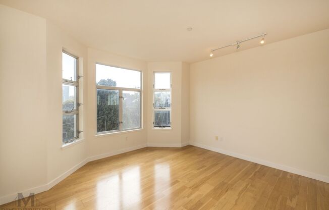 3 Bed, 2 Bath - Updated Mission Condo + Storage