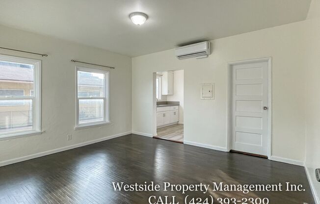 1260 W 39th St